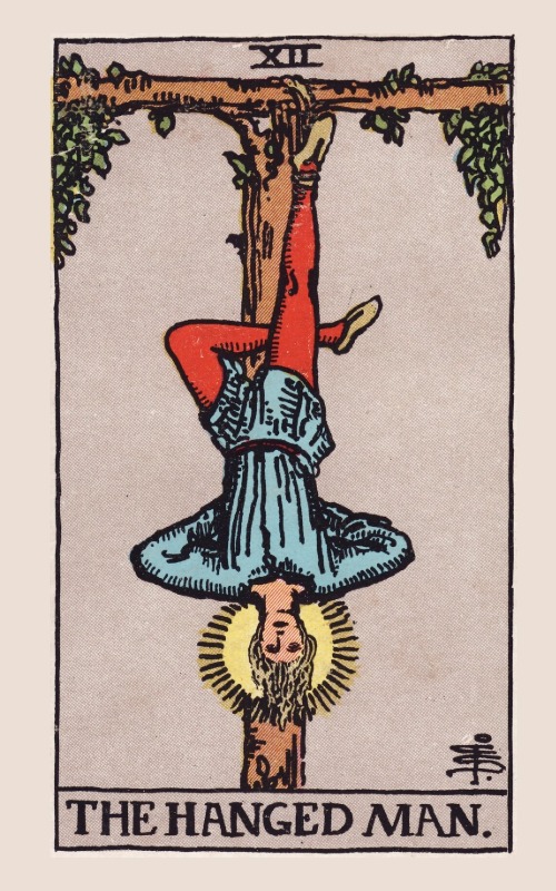 De Gehangen tarotkaart betekenis